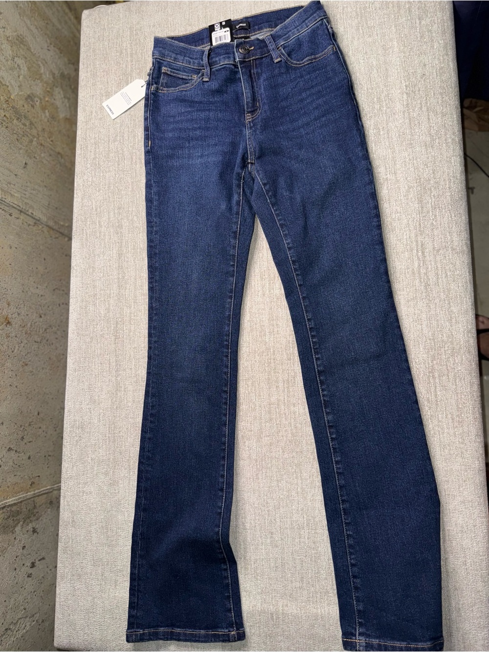 Express Women’s Dark Blue Bootcut Jeans NWT size 4